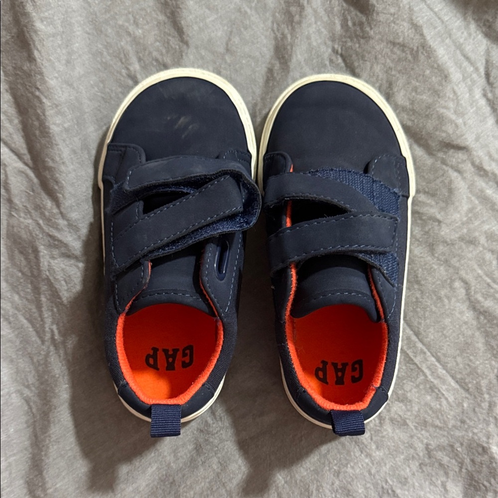 GAP Kids Sneakers in Navy and Orange